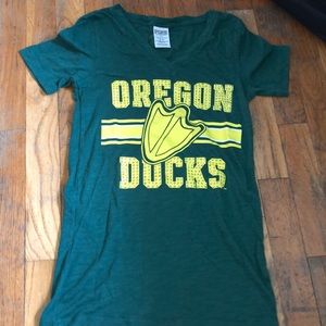 Oregon Ducks v-neck T-shirt